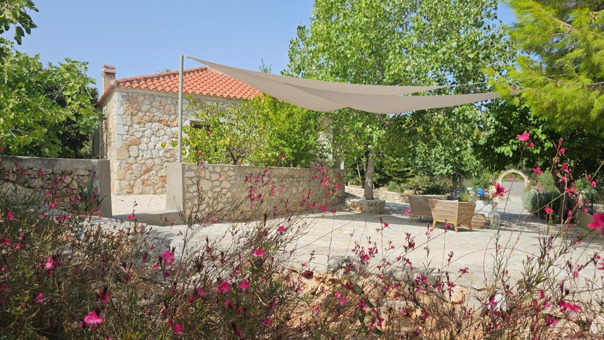 Ploes Luxury Cottages Pesádha Exterior foto